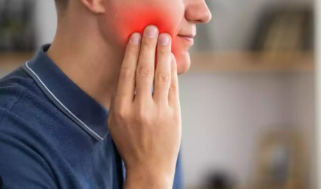 مکانیسم‌های فیزیولوژیک: چگونه استرس بر مشکلات دهان و دندان تأثیر می‌گذارد؟